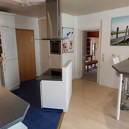 Mw 1b 82m2 Weserbergland Weser Inkl 2 Terrassen Waesche Und Endreinigung Self Checkin Apartment