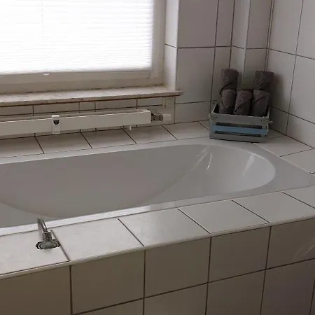 Mw 1b 82m2 Weserbergland Weser Inkl 2 Terrassen Waesche Und Endreinigung Self Checkin Хокстер