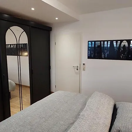 Mw 1b 82m2 Weserbergland Weser Inkl 2 Terrassen Waesche Und Endreinigung Self Checkin * Höxter