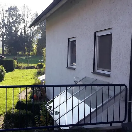 Mw 1b 82m2 Weserbergland Weser Inkl 2 Terrassen Waesche Und Endreinigung Self Checkin