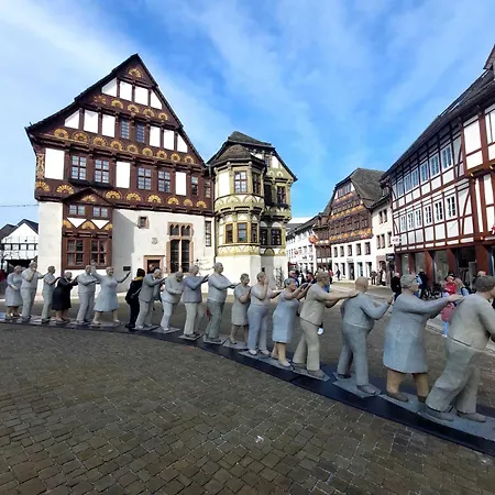 Mw 1b 82m2 Weserbergland Weser Inkl 2 Terrassen Waesche Und Endreinigung Self Checkin Apartman