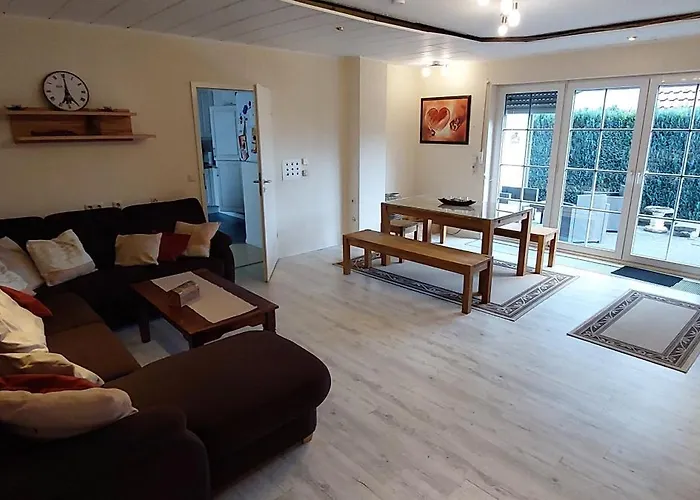 Mw 1b 82m2 Weserbergland Weser Inkl 2 Terrassen Waesche Und Endreinigung Self Checkin Appartement