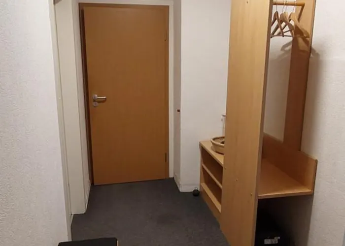 Mw 1b 82m2 Weserbergland Weser Inkl 2 Terrassen Waesche Und Endreinigung Self Checkin